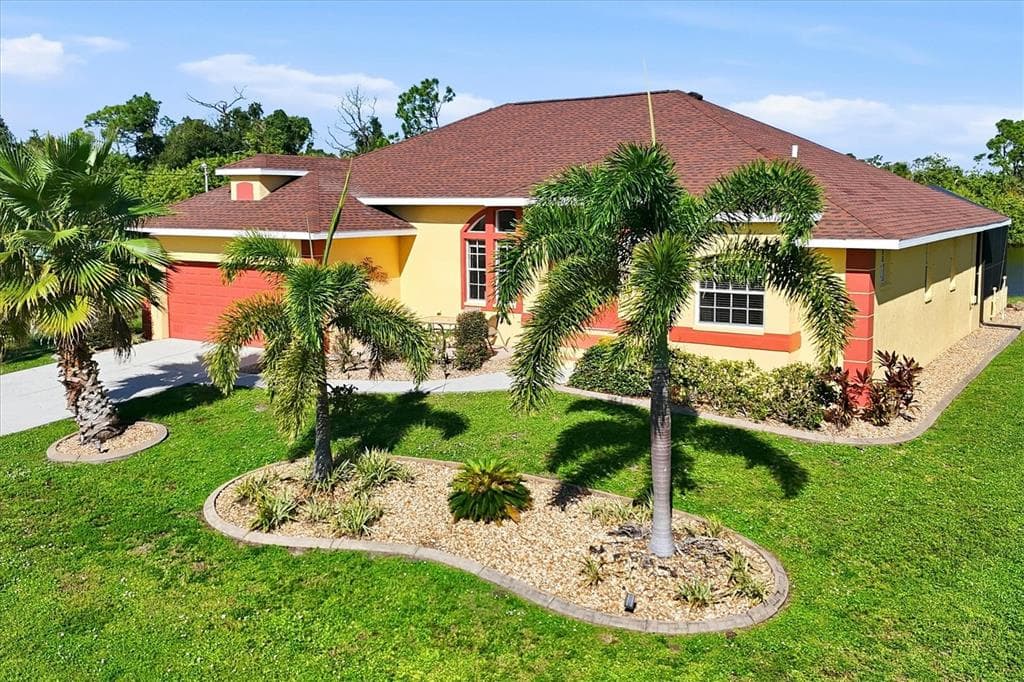 1078 ROTONDA CIRCLE photo 3
