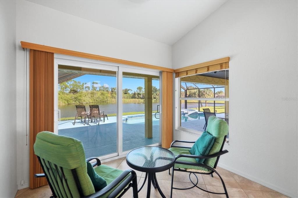 1078 ROTONDA CIRCLE photo 9