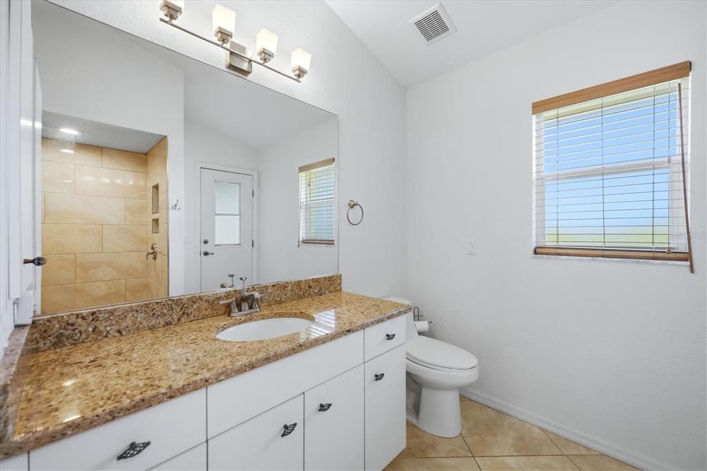 1078 ROTONDA CIRCLE photo 18