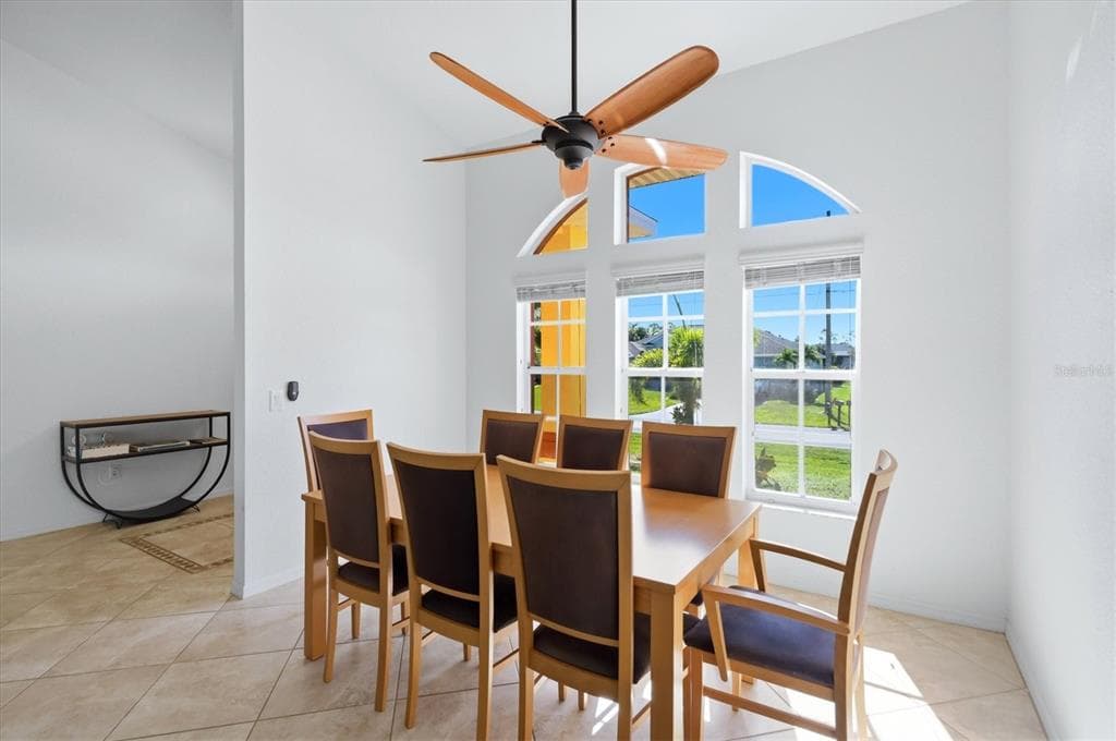 1078 ROTONDA CIRCLE photo 11