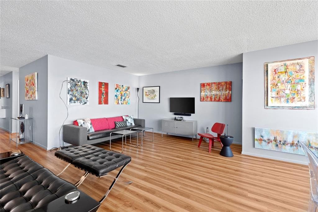 6075 SHORE BOULEVARD S 411 photo 20