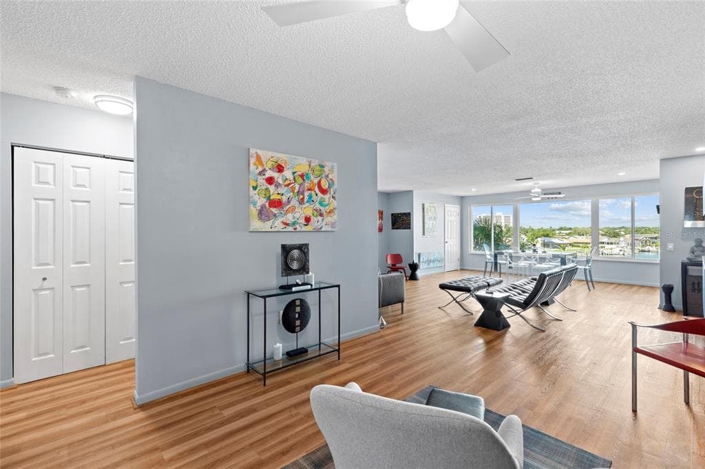 6075 SHORE BOULEVARD S 411 photo 18