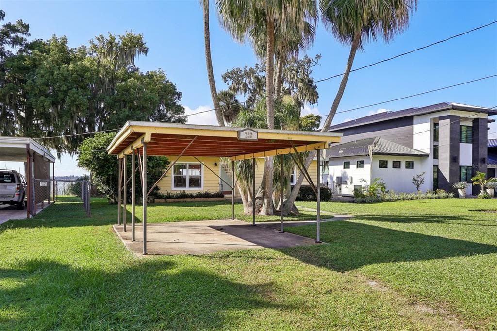 722 LAKE DORA DRIVE 3