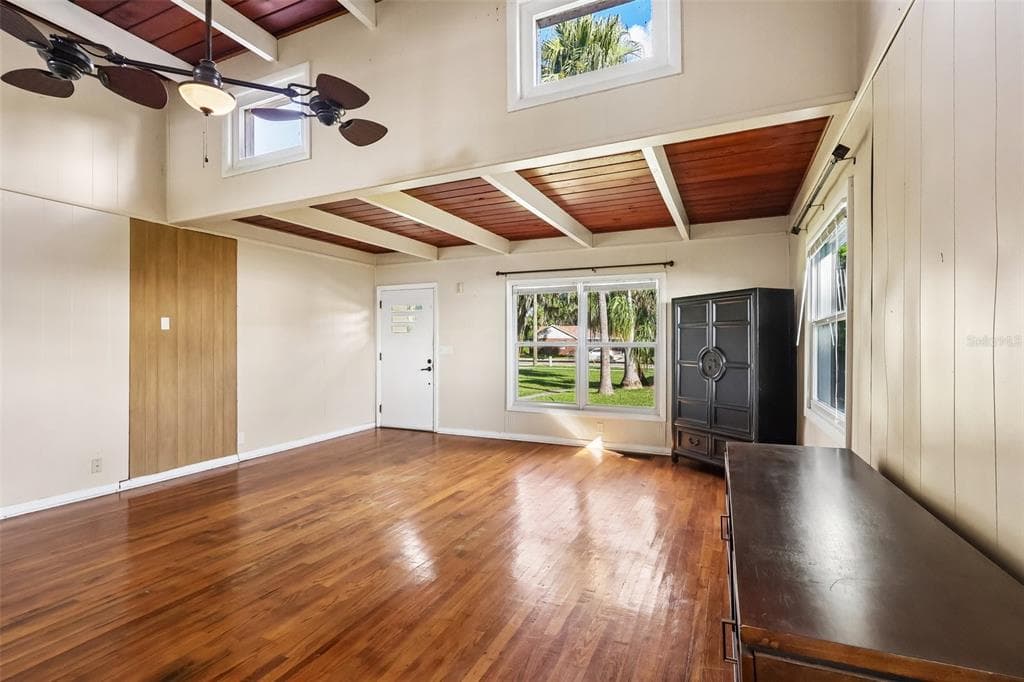 722 LAKE DORA DRIVE photo 8