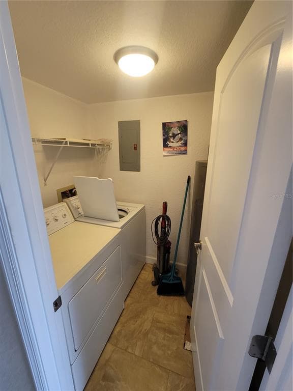 1318 WESLEY DRIVE 3 photo 6