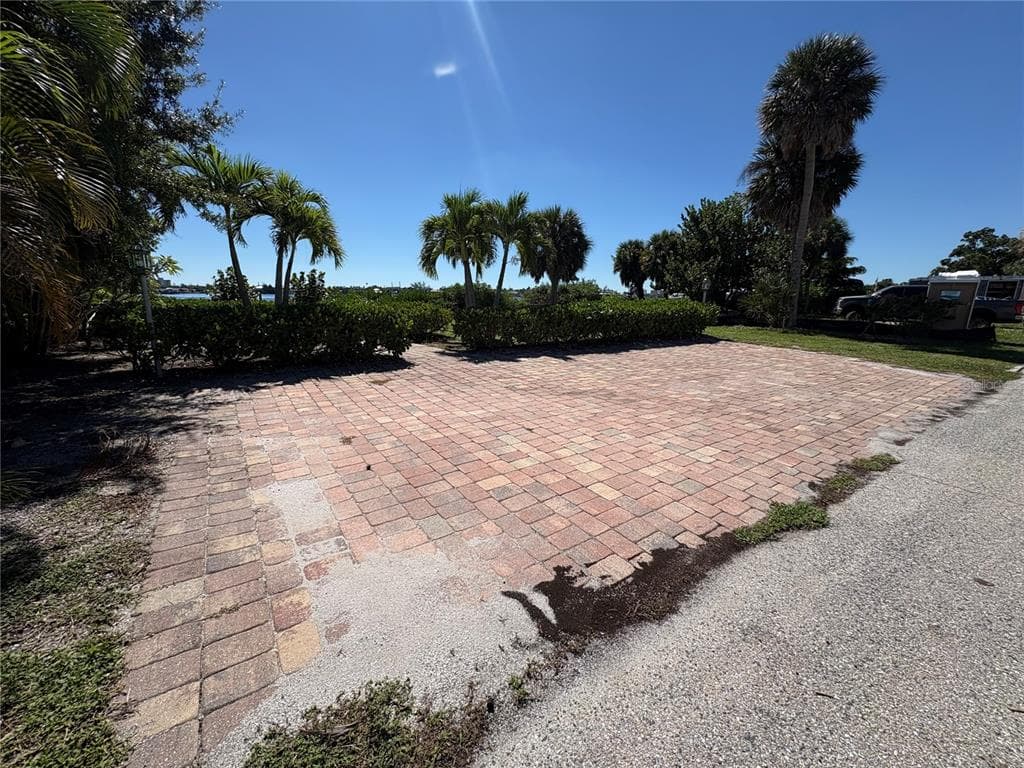 108 SUNRISE DRIVE photo 13