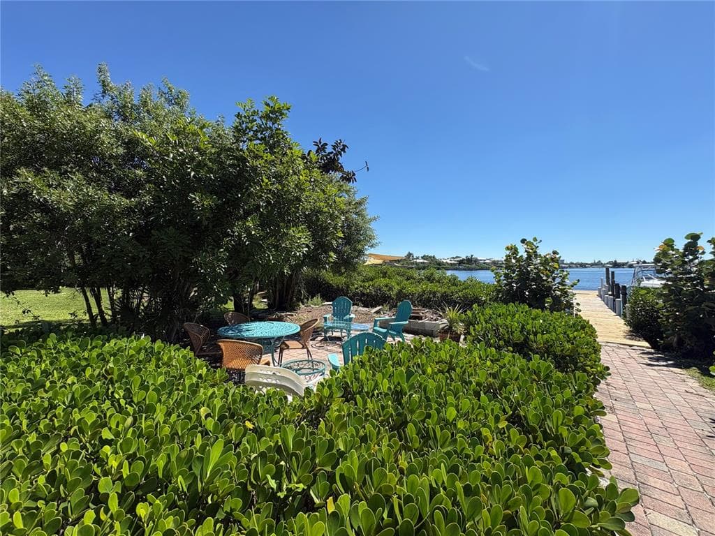 108 SUNRISE DRIVE photo 16