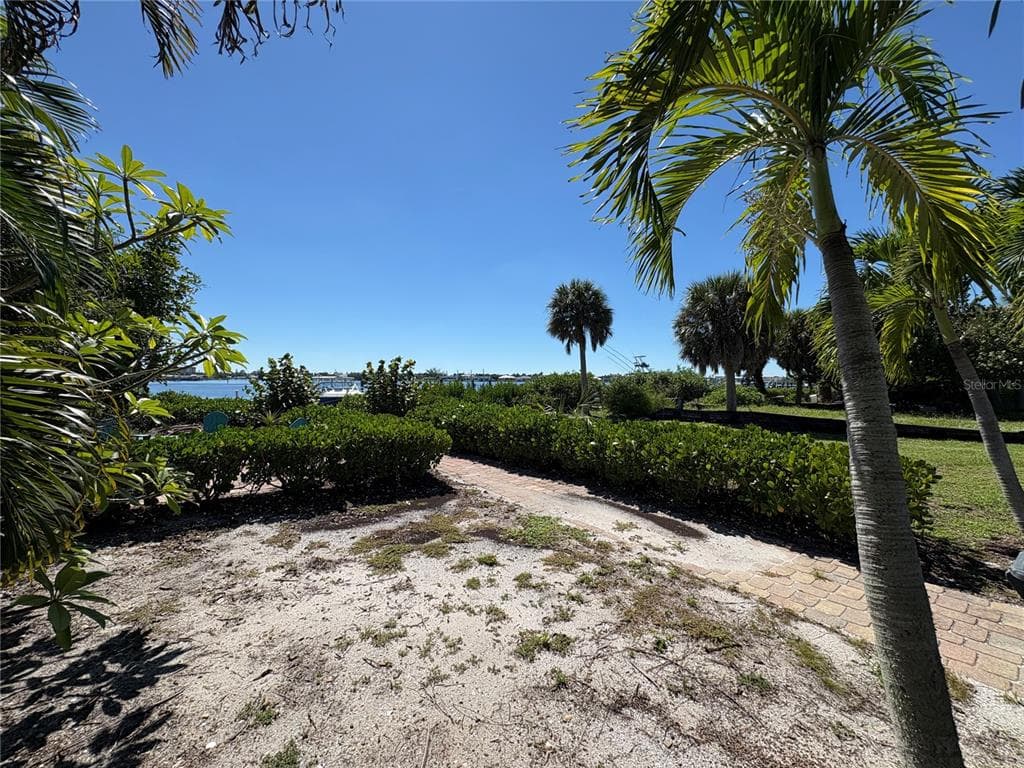 108 SUNRISE DRIVE photo 20