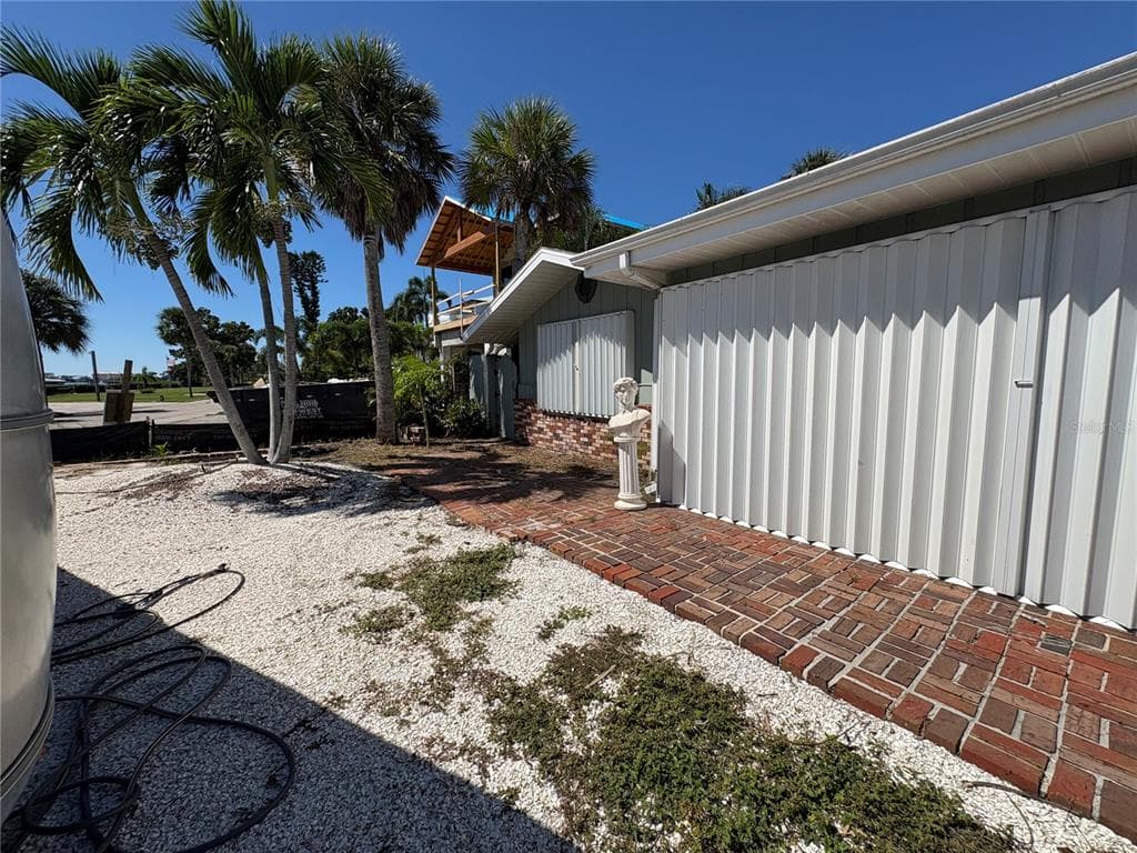 108 SUNRISE DRIVE photo 24