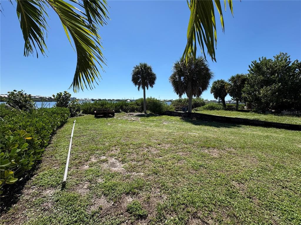 108 SUNRISE DRIVE photo 14