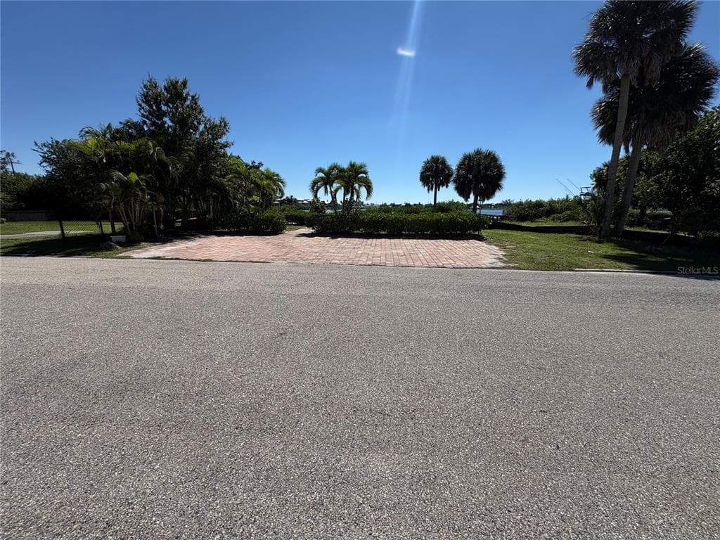 108 SUNRISE DRIVE photo 18