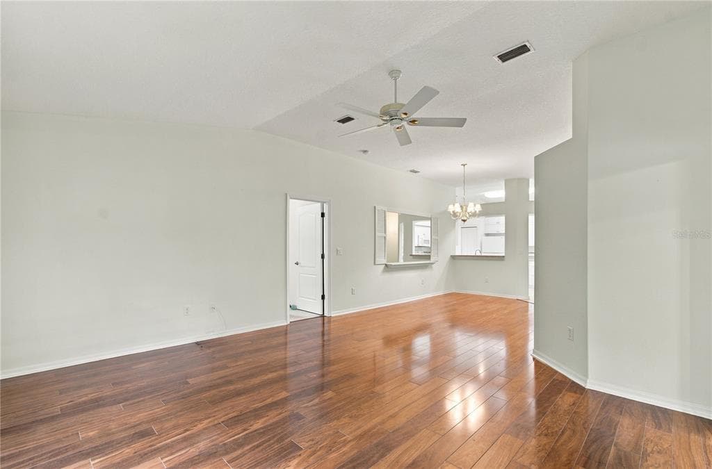 11508 BLOOMINGTON COURT photo 12