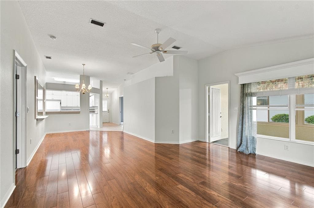 11508 BLOOMINGTON COURT photo 11