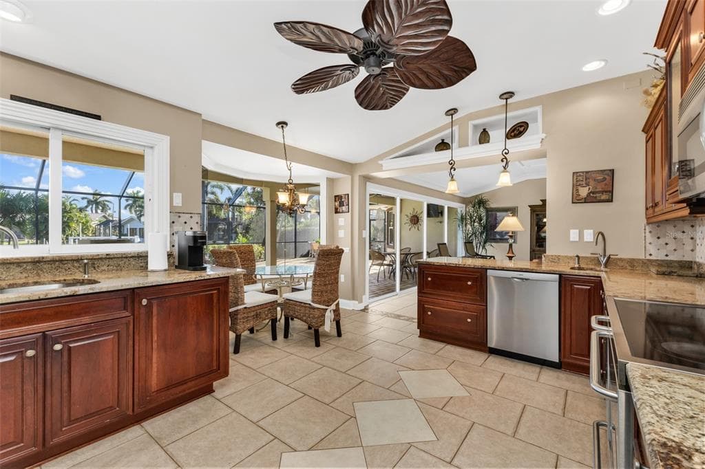 84 OCEAN DRIVE photo 22