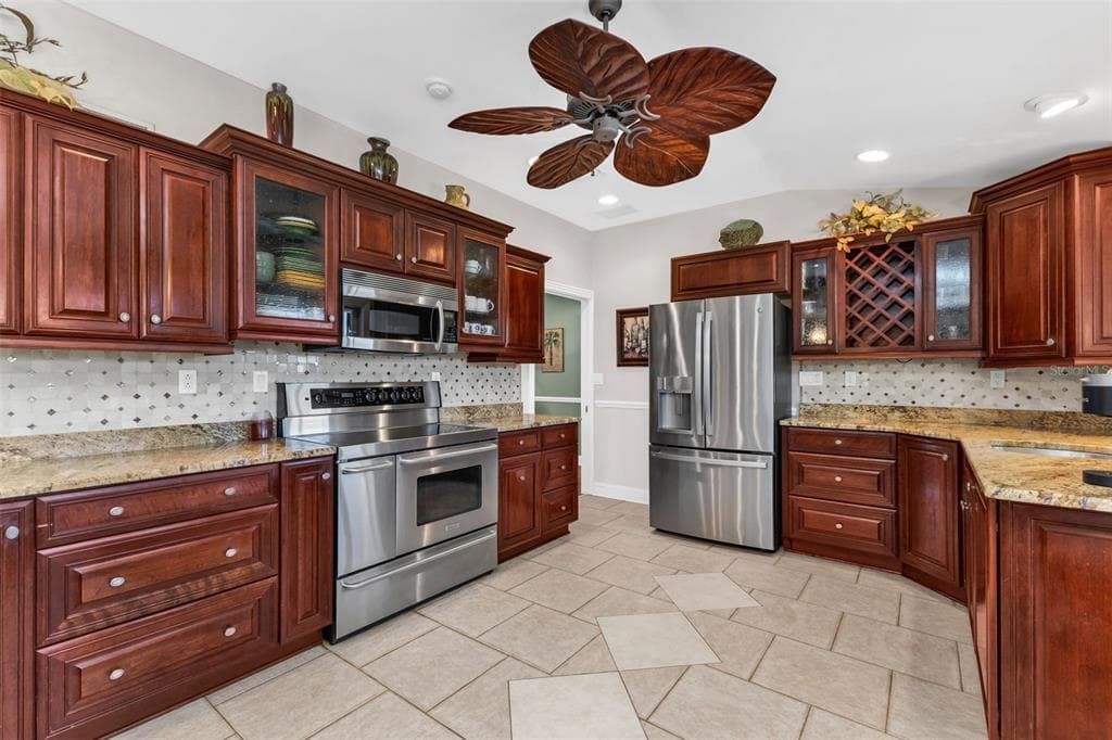 84 OCEAN DRIVE photo 18