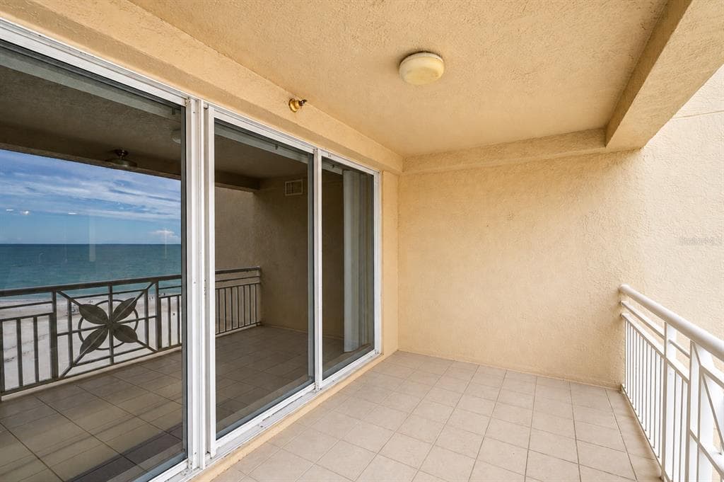 10 PAPAYA STREET 1006 photo 6
