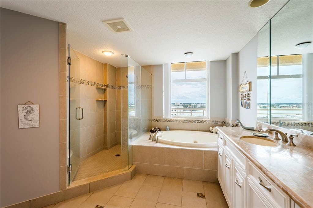 10 PAPAYA STREET 1006 photo 24