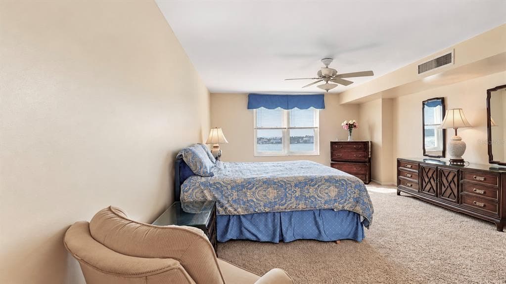 5200 BRITTANY DRIVE S 606 photo 22