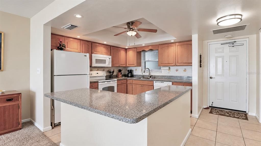 5200 BRITTANY DRIVE S 606 photo 5