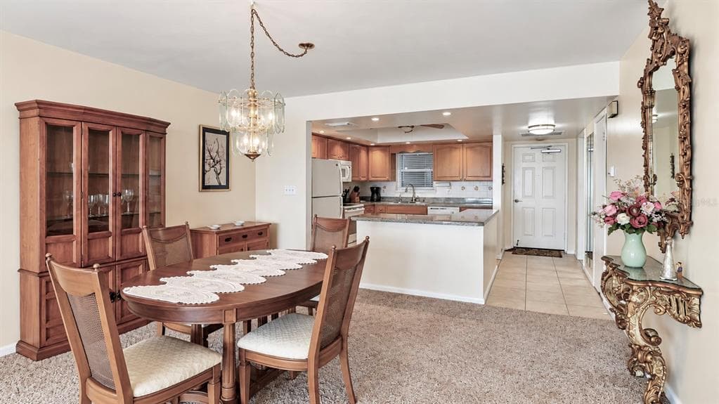 5200 BRITTANY DRIVE S 606 photo 11