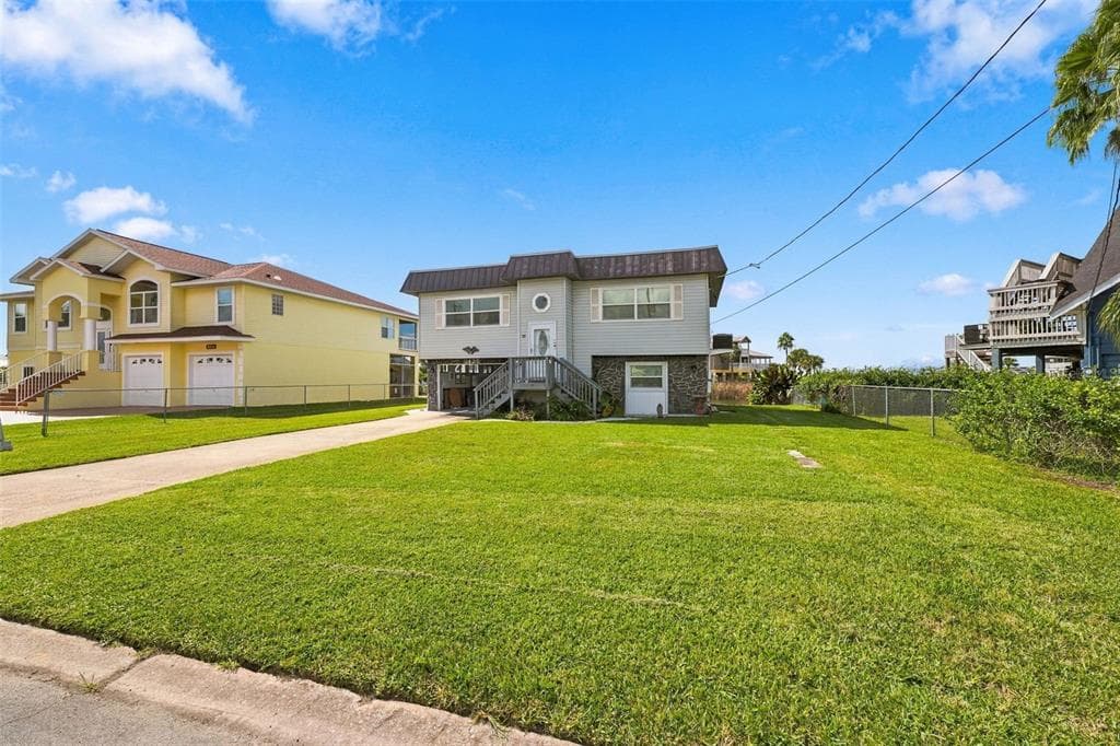 3425 CRAPE MYRTLE DRIVE photo 9