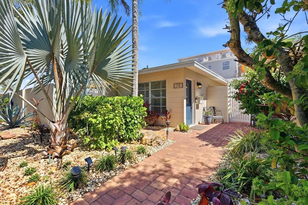 6005 MIDNIGHT PASS ROAD S6 photo 5