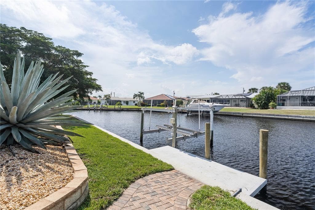 361 DELIDO COURT photo 6