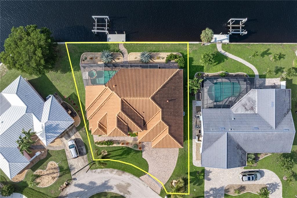 361 DELIDO COURT photo 13