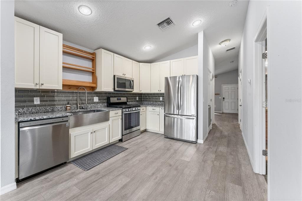 6148 RIVER ROAD photo 12