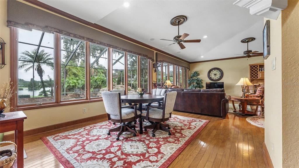 148 E CHRISTINA BOULEVARD photo 22