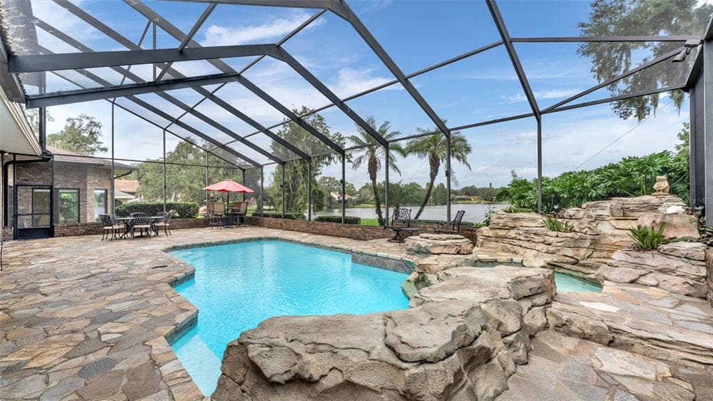 148 E CHRISTINA BOULEVARD 3