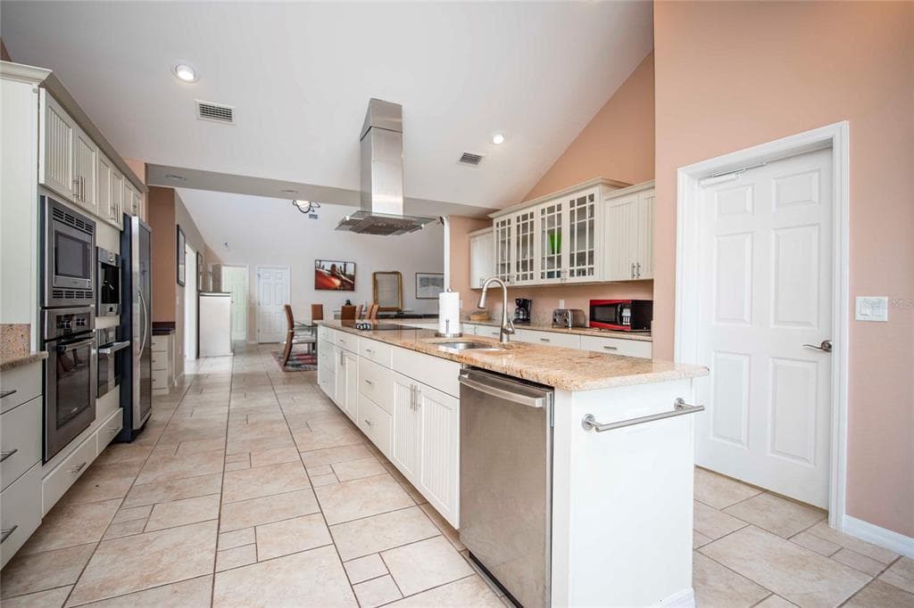 12941 BELLERIVE DRIVE photo 8