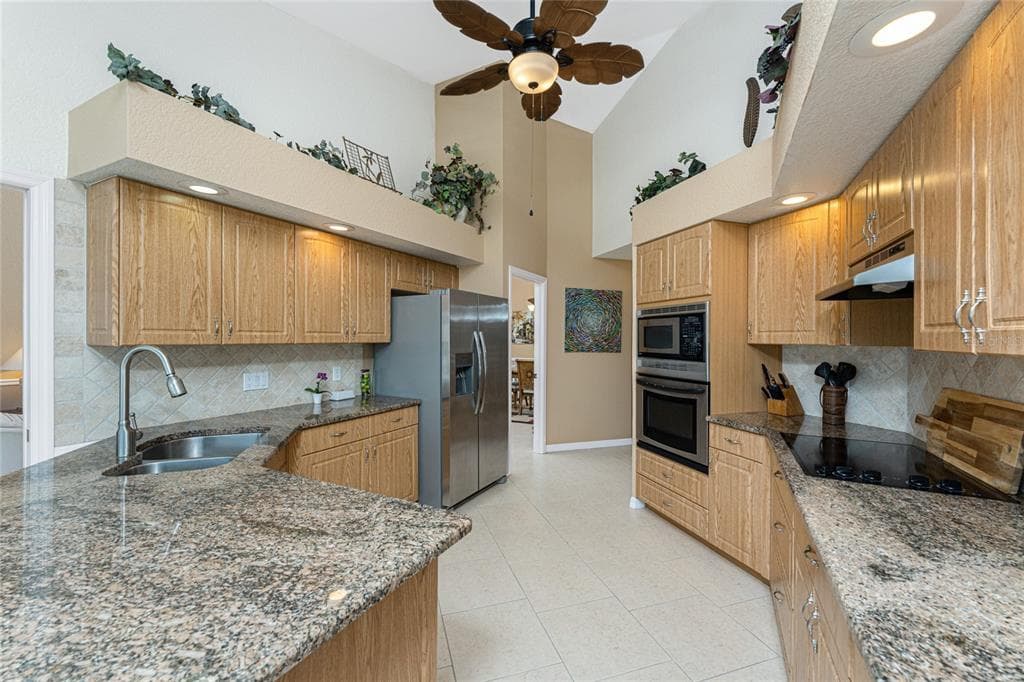 12 SPORTSMAN TERRACE photo 6