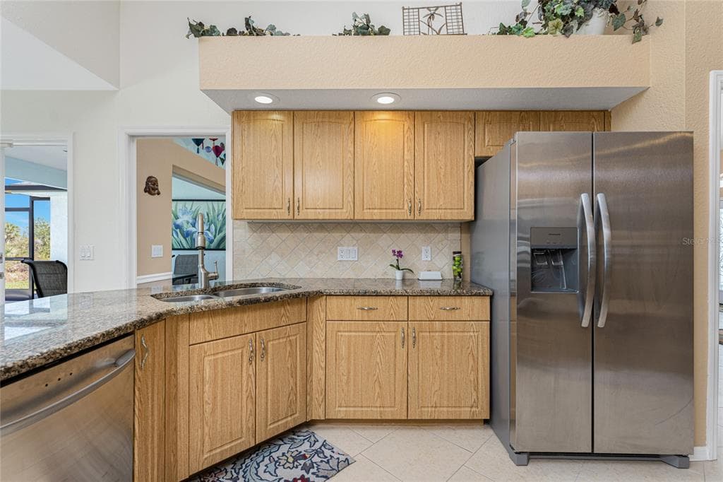 12 SPORTSMAN TERRACE photo 18