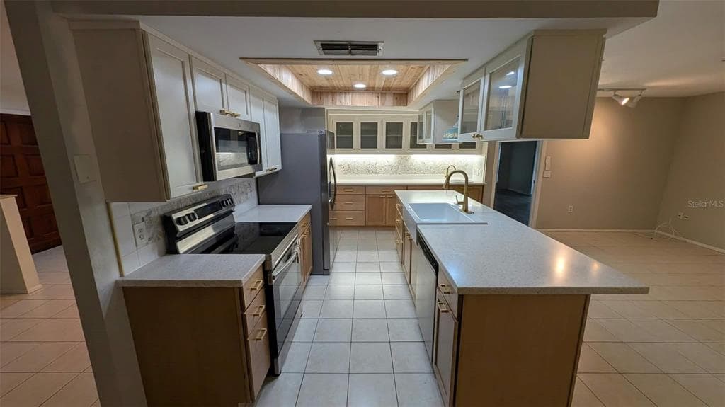 12408 GOLDEN OAK CIRCLE photo 5
