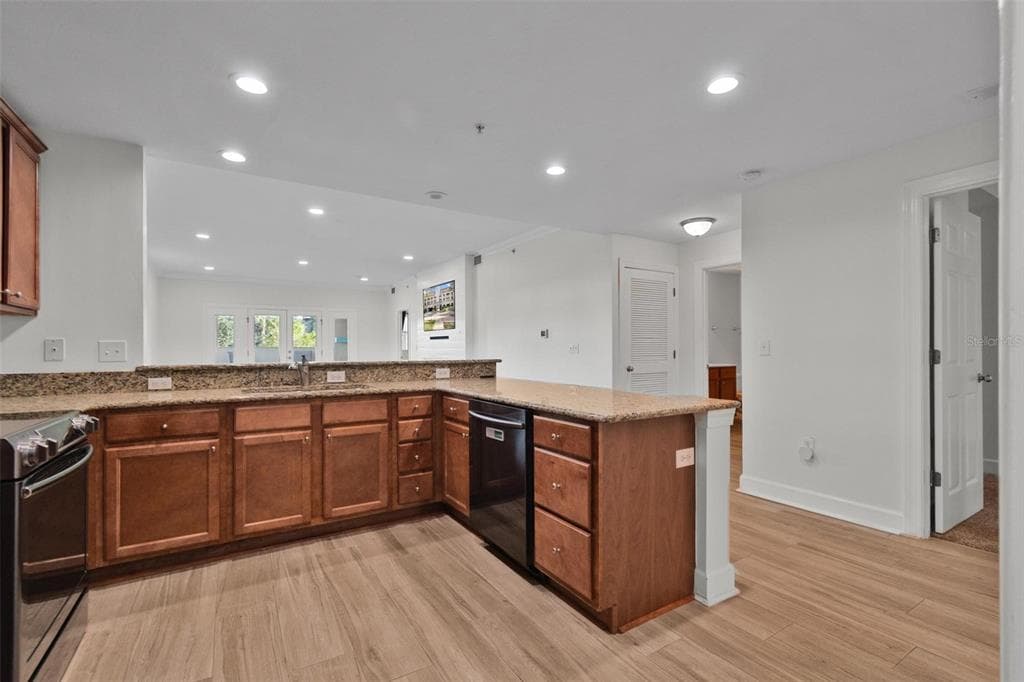 300 BELLA HARBOR COURT 101 photo 20