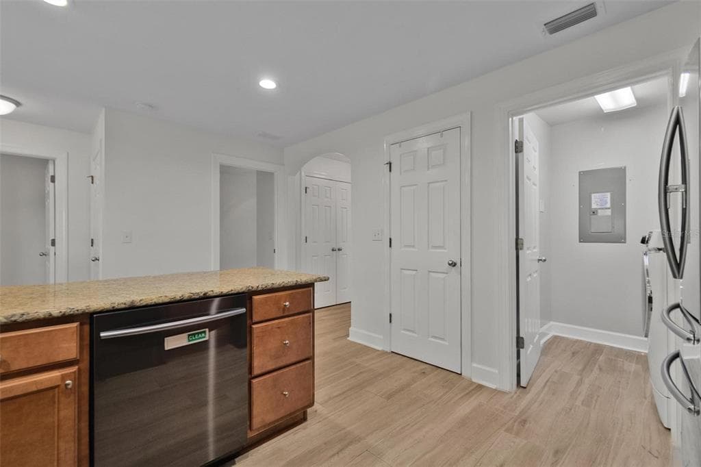 300 BELLA HARBOR COURT 101 photo 21