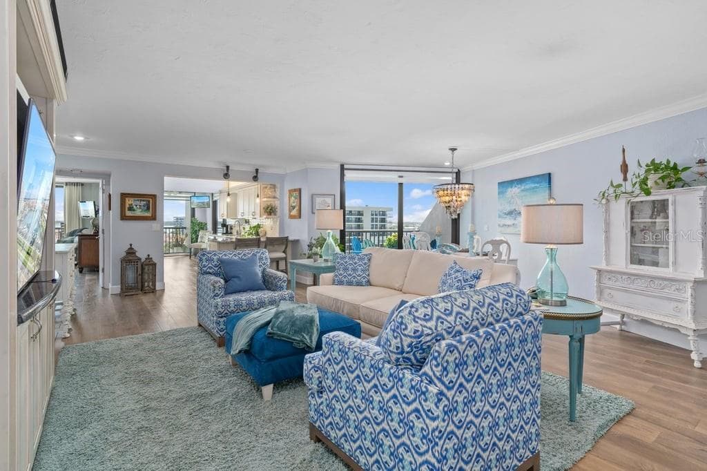 1660 GULF BOULEVARD 706 photo 10
