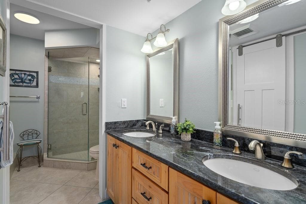 1660 GULF BOULEVARD 706 photo 25