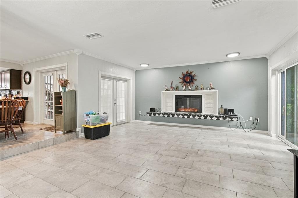 2168 KENT AVENUE photo 9