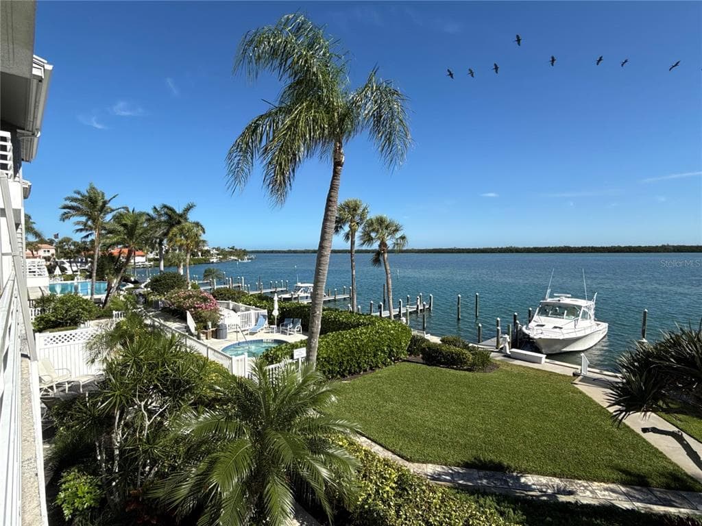 615 DREAM ISLAND PLACE 212 photo 12