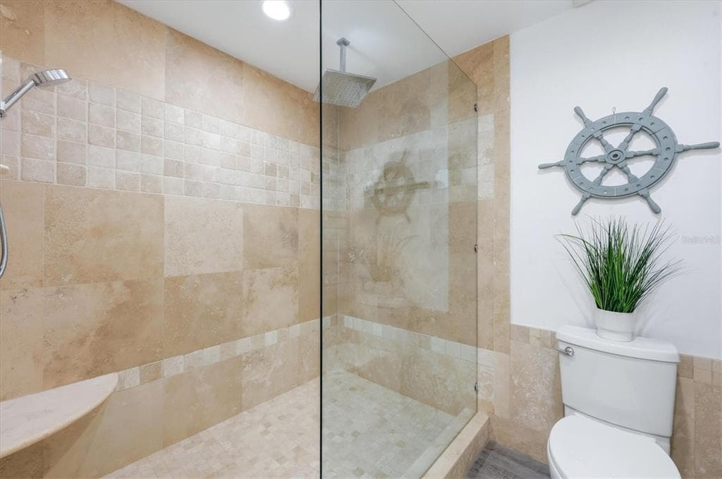 615 DREAM ISLAND PLACE 212 photo 24