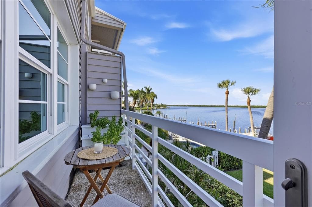 615 DREAM ISLAND PLACE 212 photo 11