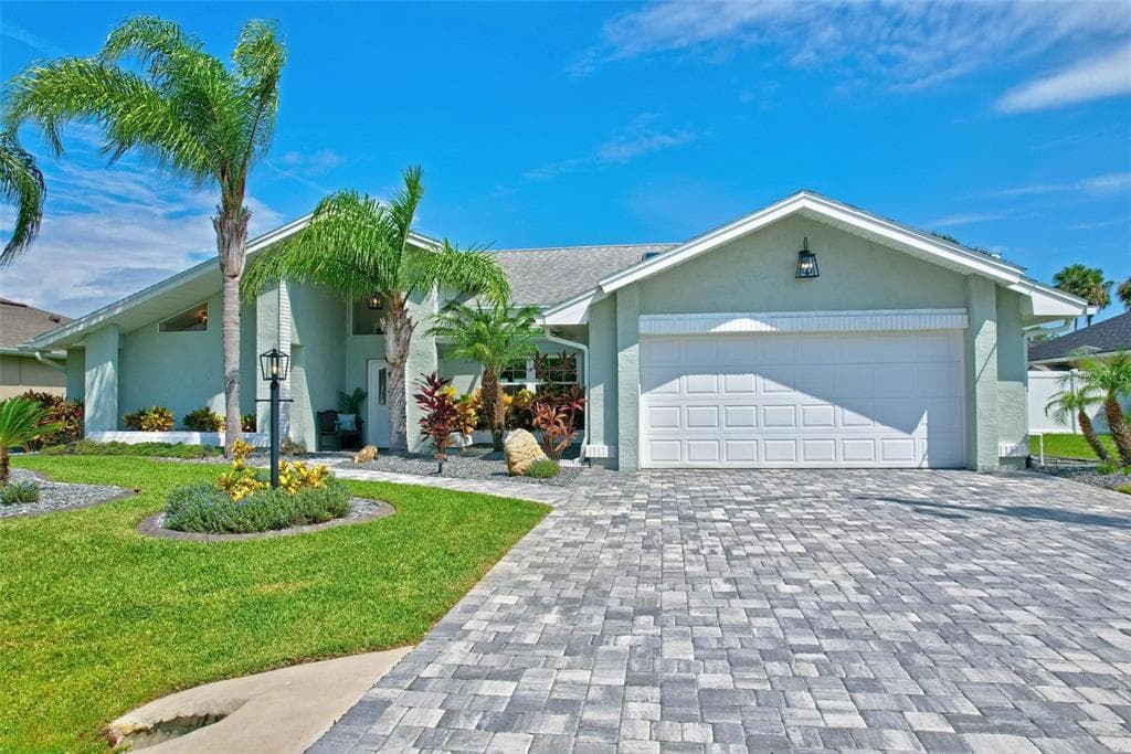 6 COLONY COURT 1
