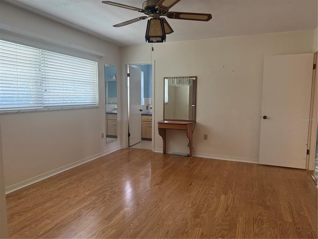 1400 AVENUE D NE photo 18