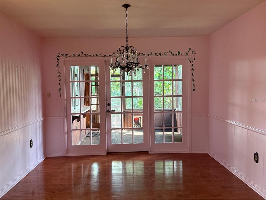 1400 AVENUE D NE photo 8