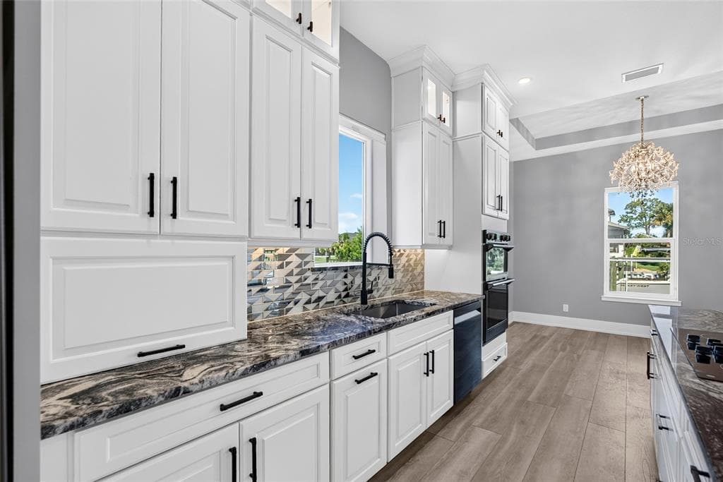 121 SEASIDE POINT photo 6