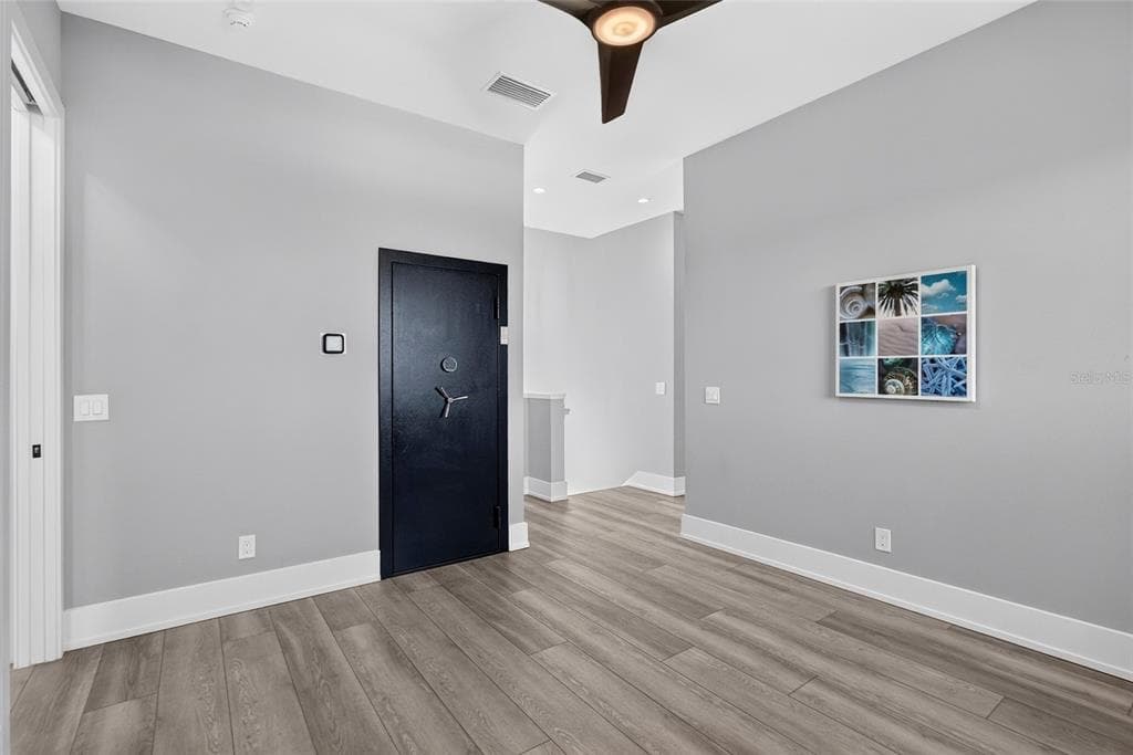 121 SEASIDE POINT photo 20