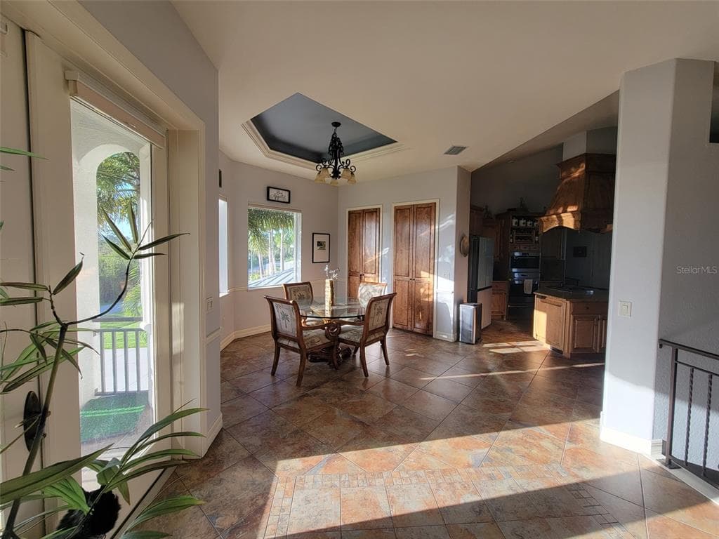4245 SPIRE STREET photo 24