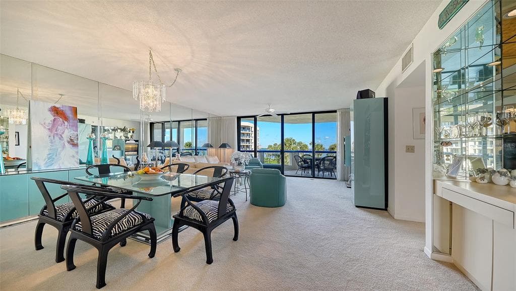 2110 HARBOURSIDE DRIVE 523 photo 9